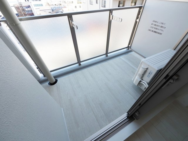 大阪市東成区深江北３丁目の賃貸マンションのバルコニー