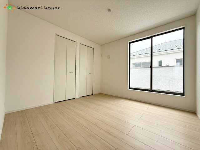 伊奈町本町第3　新築戸建　クレイドル02の洋室|２階洋室：6.1帖
