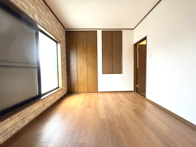 河内長野市市町の一戸建ての洋室