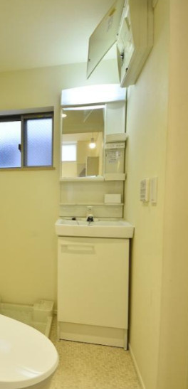 グランエッグス中野方南町の独立洗面台