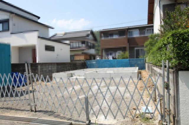 香南市野市町みどり野　新築戸建　⑤の外観|土地面積　131.30㎡（約39.71坪）　建物面積　103.02㎡（約31.16坪）