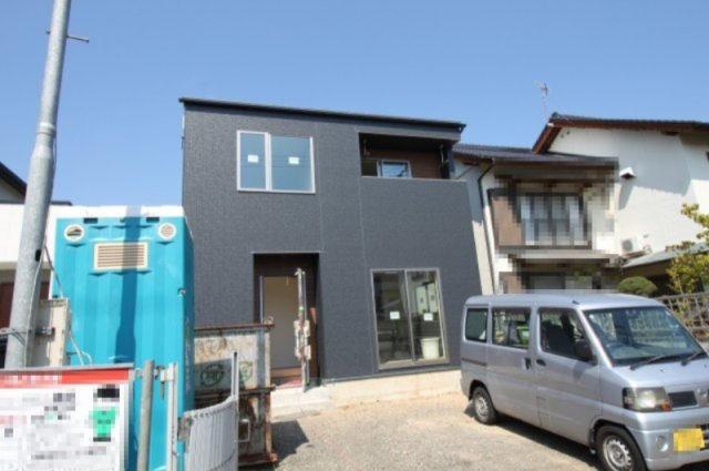 香南市野市町みどり野　新築戸建　⑤の外観|土地面積　131.30㎡（約39.71坪）　建物面積　103.02㎡（約31.16坪）