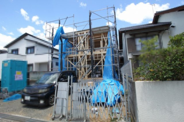 香南市野市町みどり野　新築戸建　⑤の外観|土地面積　131.30㎡（約39.71坪）　建物面積　103.02㎡（約31.16坪）