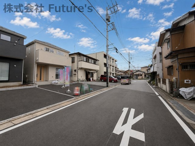 三郷市早稲田2丁目　新築戸建　全3棟　3号棟の前面道路含む現地写真|前面道路含む現地写真です。