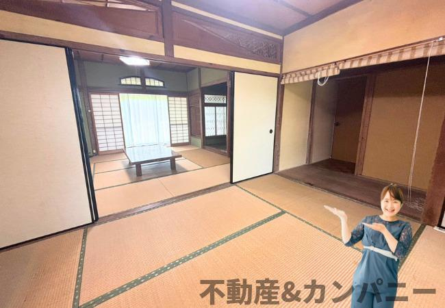 伊予市下三谷の中古のおうち　伊予市下三谷中古戸建の和室|落ち着いた雰囲気の和室付きです