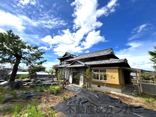 伊予市下三谷の中古のおうち　伊予市下三谷中古戸建の外観|外観です