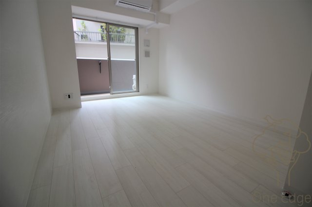 La Douceur梅田Westの居間・リビング