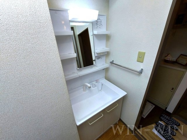 花田ハウスの独立洗面台|イメージ（同建物内別部屋の写真です）