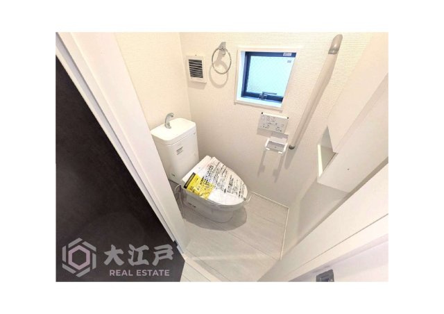 杉並区清水３丁目新築分譲住宅のトイレ