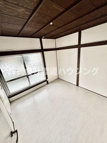 守口市大久保町３丁目の一戸建ての洋室