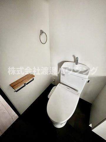 守口市大久保町３丁目の一戸建てのトイレ