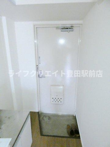 セントラルコーポクロッカスの玄関