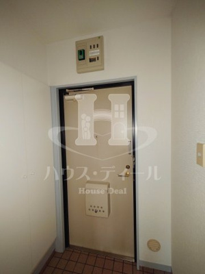 【玄関】 | スリーエーオム | 別号室参考写真です