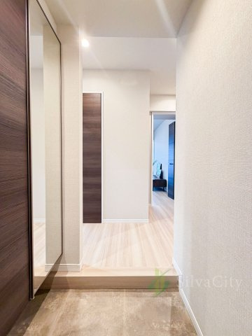 三軒茶屋ターミナルビルの玄関|玄関