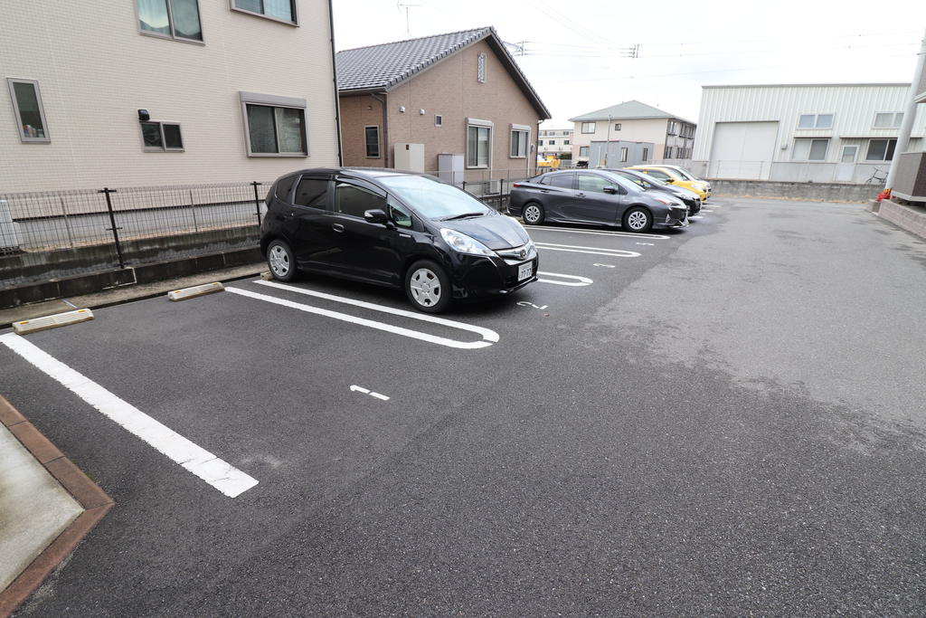 ペリートチャチャ の駐車場