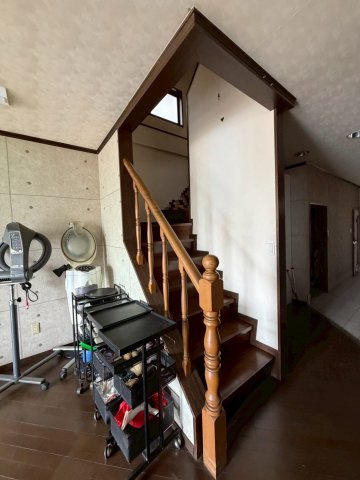 城陽市久世里ノ西　店舗付住宅の内装|2階住居部分
