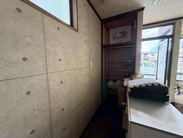 城陽市久世里ノ西　店舗付住宅のその他|1階店舗　カウンター