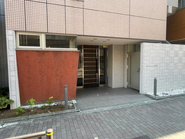 razveil入谷のエントランス