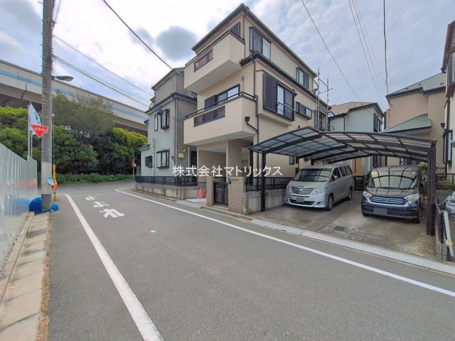 板橋区三園1丁目　新規リフォーム戸建　建物32坪ゆとりの邸の前面道路含む現地写真
