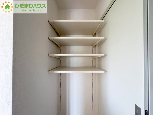 ひたちなか市東石川8期　新築戸建の収納|可動棚付きのパントリー♪