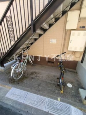 【その他共用部分】 | ＥＴ中央 | 駐車場に車を止められます