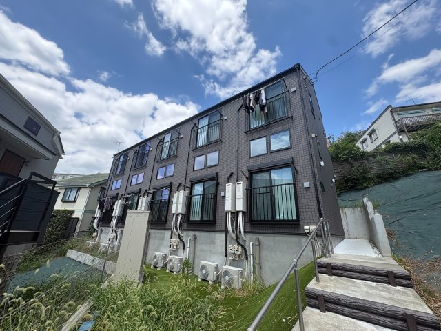 川崎市多摩区生田８丁目のアパート