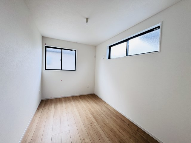 流山市東深井新築戸建【東深井小学校:9分】の子供部屋|5帖洋室