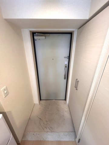 【玄関】アドバンス三宮シュロス 
