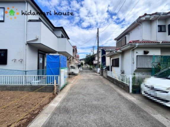桶川市西2丁目　売地の前面道路含む現地写真