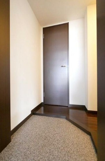 ヴィータローザ新江古田の玄関