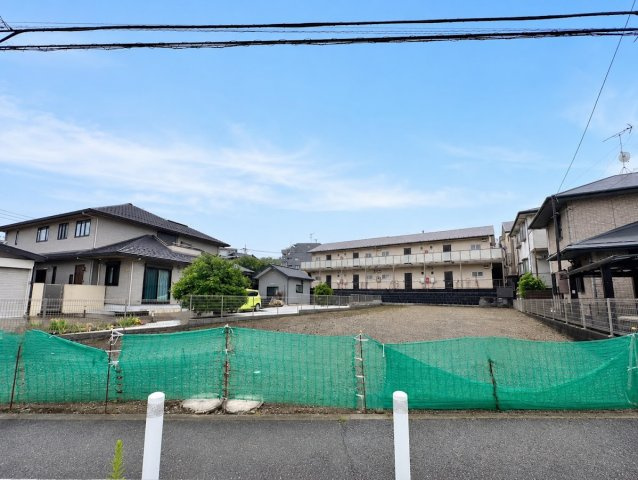 【周辺】 | ◆青葉区新石川1丁目　建築条件なし売地◆ | ◆爽やかな青空の下に贅沢なほどに降り注ぐ陽光、豊かな居住性と、クオリティが見事に調和した住空間は、住まうことの喜びを感じさせてくれます。ゆとりある広い敷地で開放的なお住まいです。