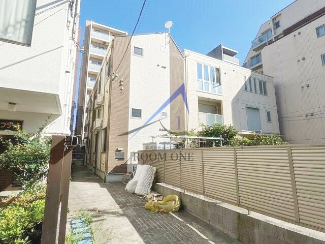マルズモリシタのエントランス|エントランスです。