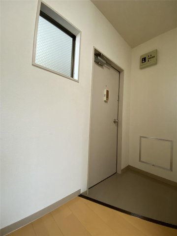 セントラルハイツの玄関