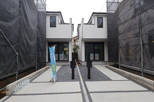 《仲介手数料無料》岩槻区諏訪５丁目5-3新築一戸建てKEIAI GRACE