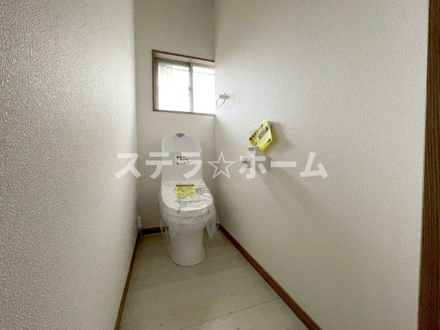 鳥飼西1 中古戸建のトイレ|清潔感のあるトイレです