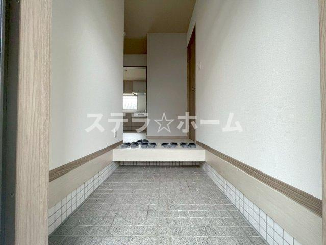 鳥飼西1 中古戸建の玄関|毎日通る玄関はこちらです