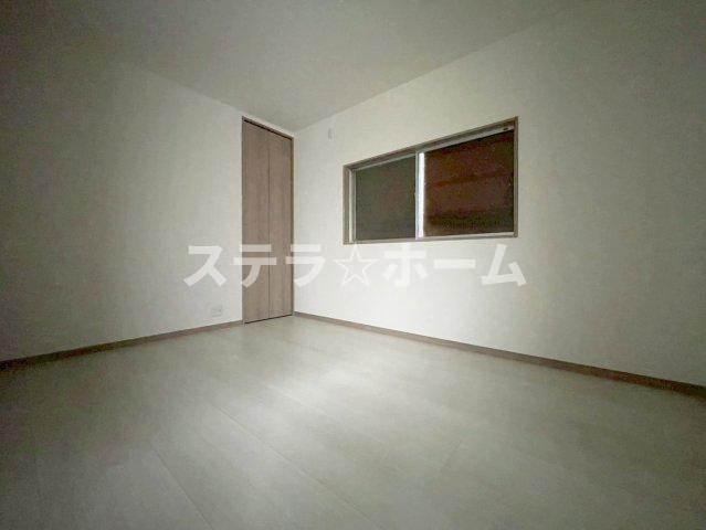 鳥飼西1 中古戸建の洋室|個人の部屋や寝室として使える洋室です
