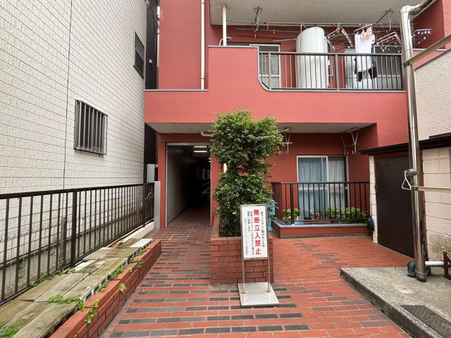 鹿浜パークサイドマンションのエントランス