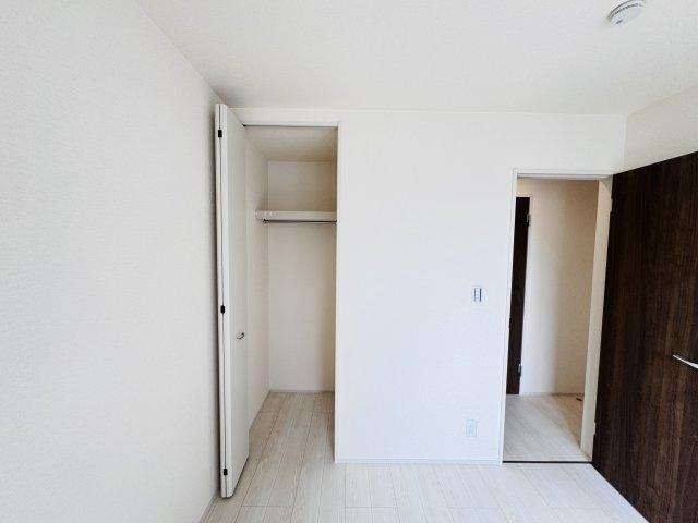 流山市松ヶ丘４丁目新築戸建【東小学校：10分】の収納|5.2帖洋室収納
