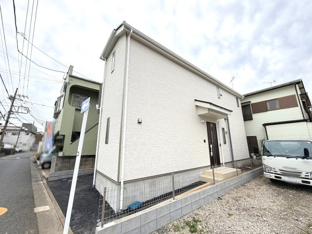 【外観】 | 練馬区大泉町2丁目　新築分譲住宅　全1棟（成増店） | スマホと連動してリアルタイムに映像確認できる防犯カメラ付