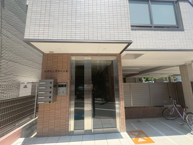スプリングコートⅡのエントランス