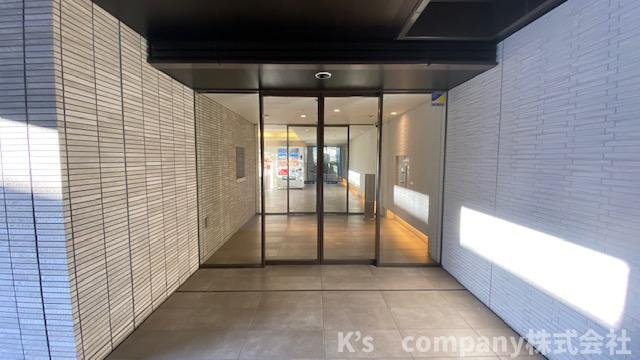 ◎茅ヶ崎市赤松町　プライム湘南辻堂リーフィアレジデンスのエントランス|エントランス周辺スペース◇