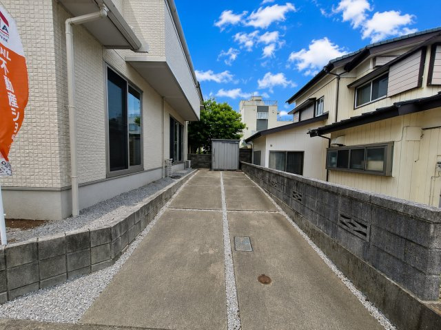 高崎市三ツ寺町大和ハウス施工中古住宅の駐車場