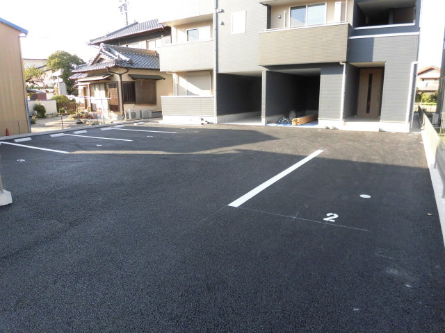 リーブルファイン赤池の駐車場