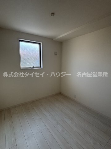 リーブルファイン赤池の洋室