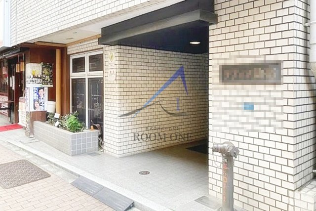 ラフィネ新宿のエントランス|エントランスです。