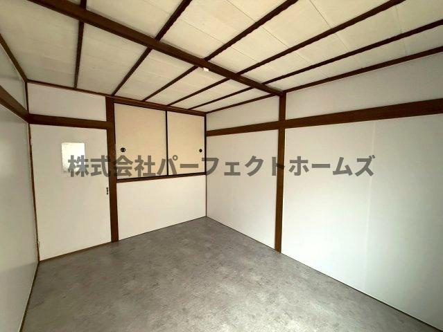 星丘1丁目テラスの寝室|開放的な寝室です