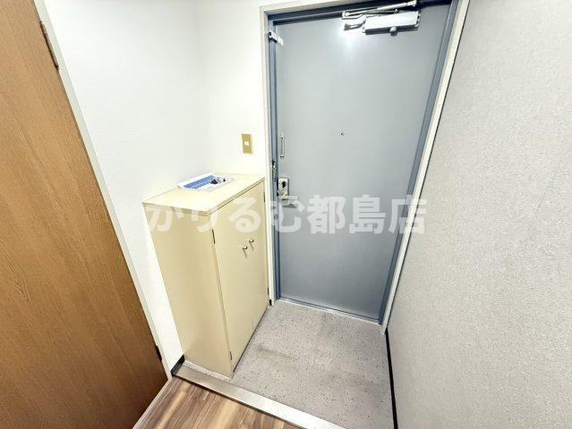 アーバン三光の玄関