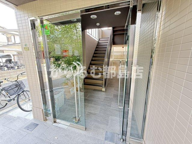 アーバン三光のエントランス