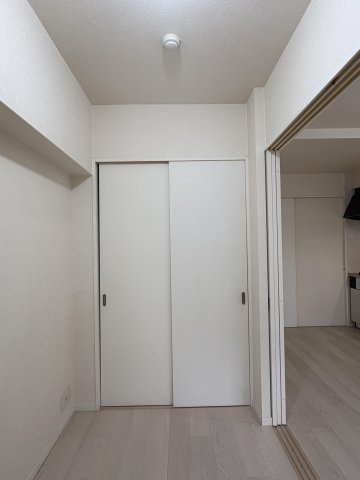 タツミ大橋の洋室